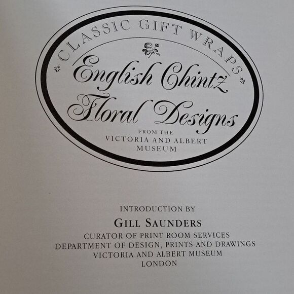 English Chintz Floral Designs Classic Gift Wraps Victoria & Albert Museum London - Picture 4 of 11
